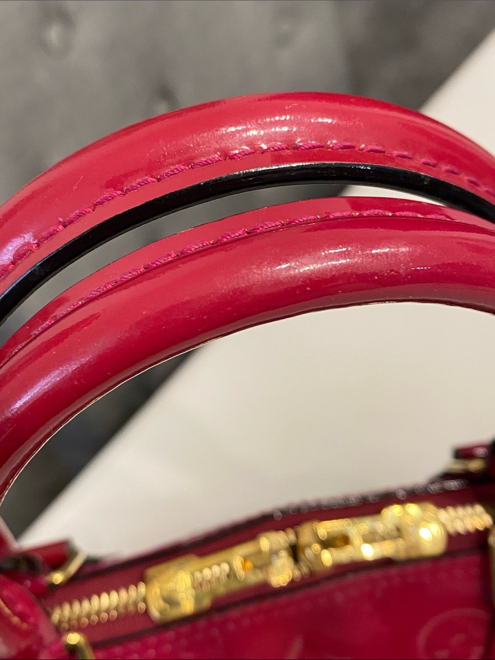 Louis Vuitton Pink Rose Indian Leather Monogram Vernis Alma GM Pristine, COA - Picture 10 of 17